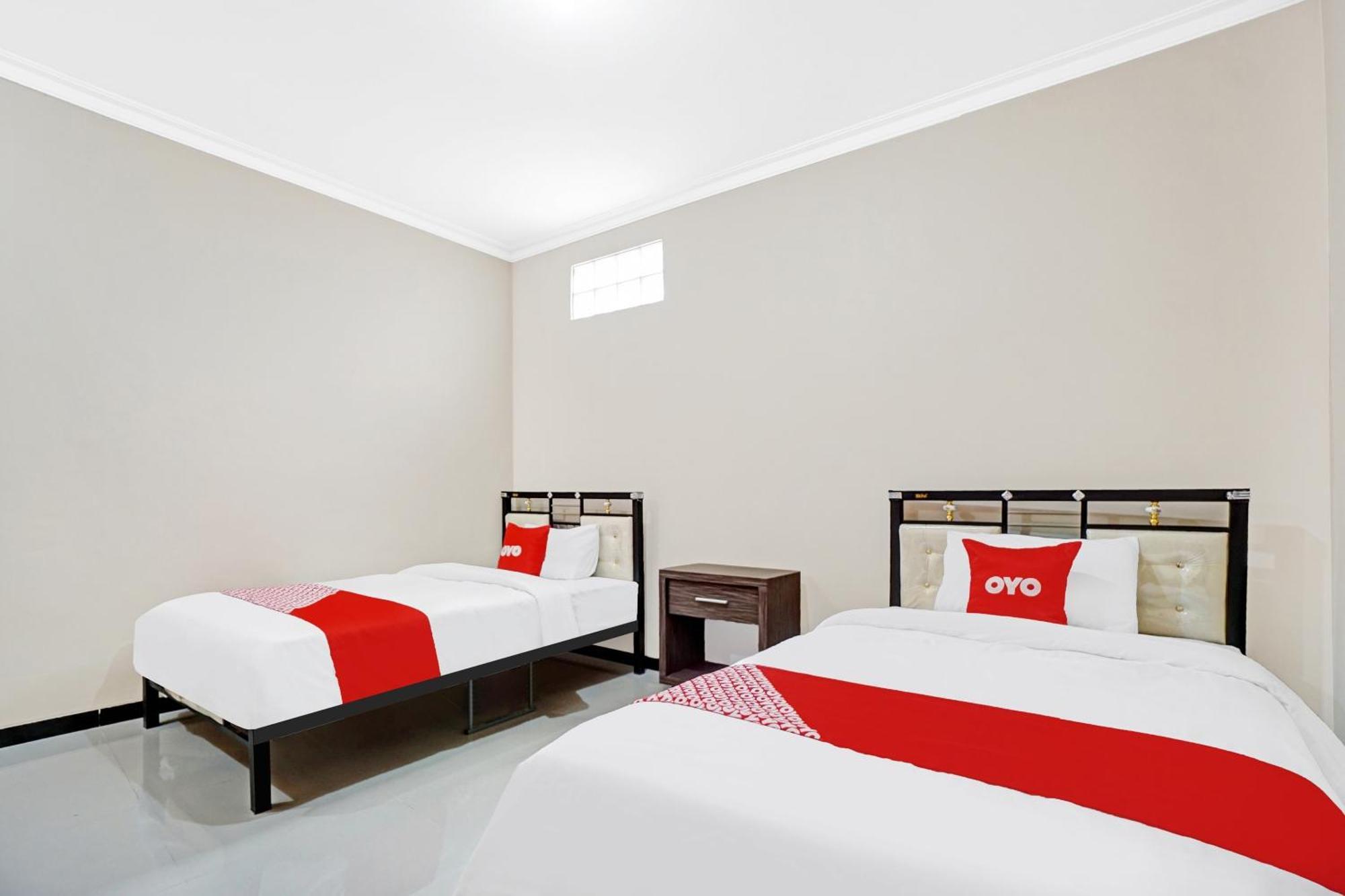 Avisha Guest House Syariah มะลัง ภายนอก รูปภาพ