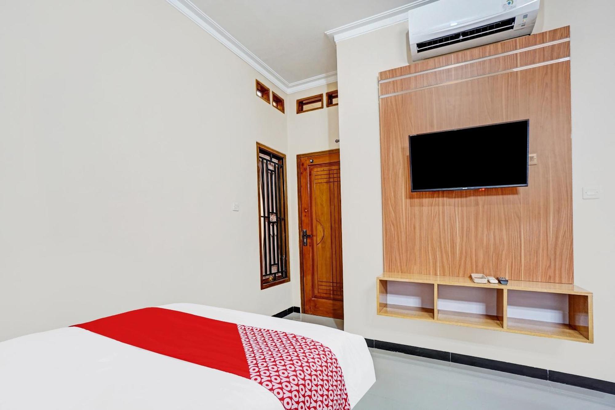 Avisha Guest House Syariah มะลัง ภายนอก รูปภาพ