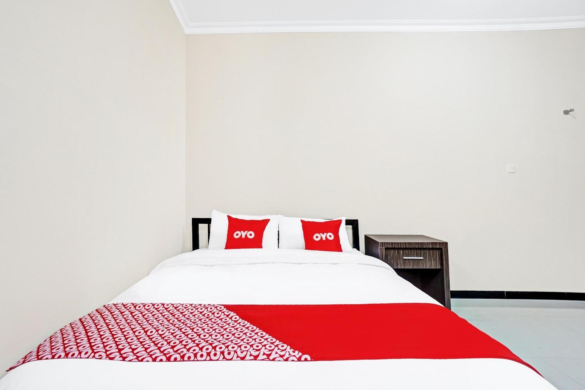 Avisha Guest House Syariah มะลัง ภายนอก รูปภาพ